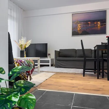 Apartamento 2bdr Gellert W Ac & Balcony By Nw Budapeste