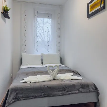 Apartament 2bdr Gellert W Ac & Balcony By Nw *
