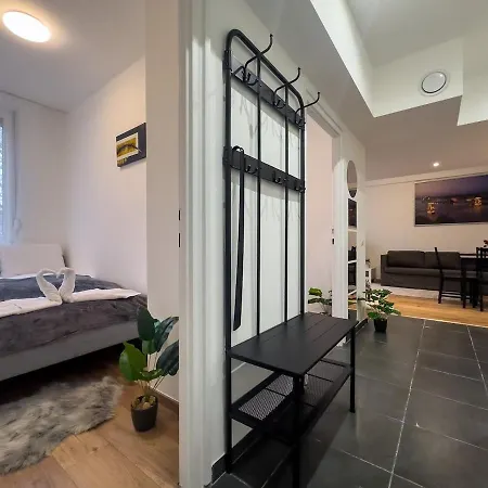 2bdr Gellert W Ac & Balcony By Nw Apartamento