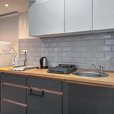 2bdr Gellert W Ac & Balcony By Nw Apartament Budapeszt