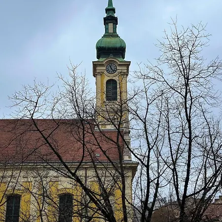 2bdr Gellert W Ac & Balcony By Nw Apartament *