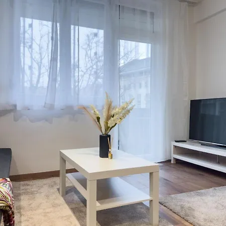 Apartament 2bdr Gellert W Ac & Balcony By Nw Budapeszt