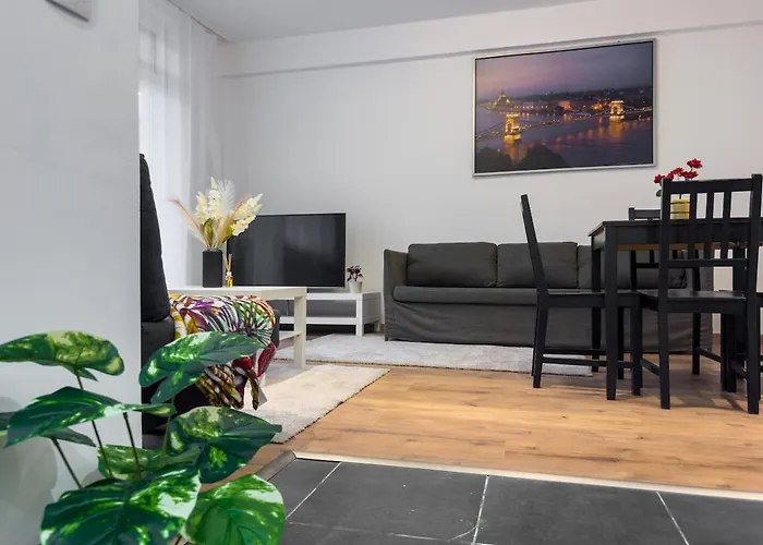 Apartamento 2bdr Gellert W Ac & Balcony By Nw Budapeste