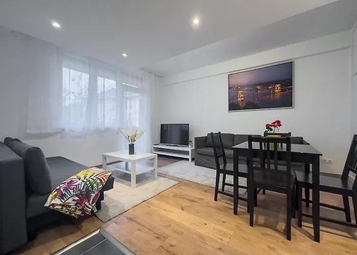 Apartamento 2bdr Gellert W Ac & Balcony By Nw