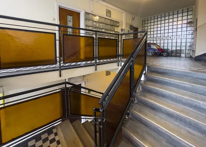 Apartment 2bdr Gellert W Ac & Balcony By Nw Budapest